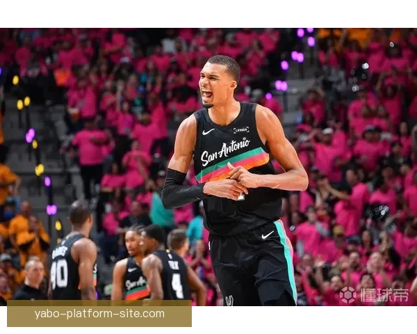 文班亚马22岁87天连续两场至少40分15篮板 创NBA最年轻纪录